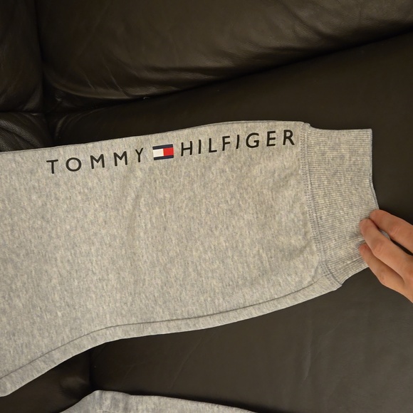 NWT Tommy Hilfiger jogger sweatpants - Picture 6 of 17